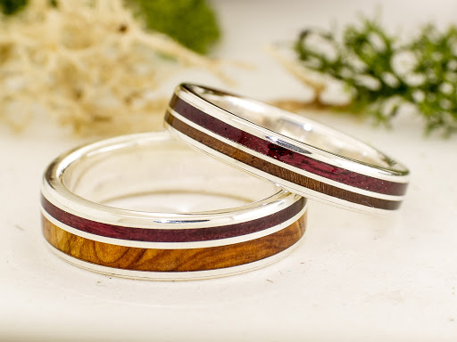 Viademonte Jewelry Taller / Anillos de Boda y Compromiso en Madera y Plata