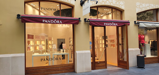 Boutique PANDORA