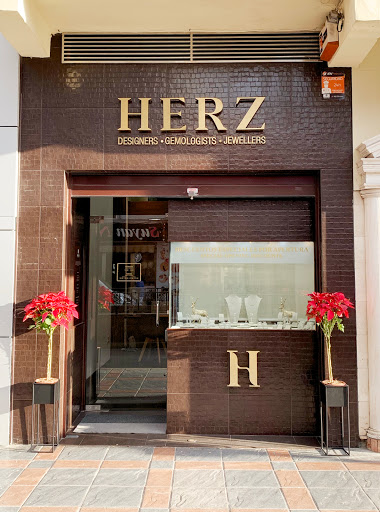 Herz Jewellery
