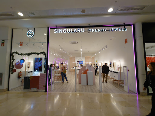 SINGULARU