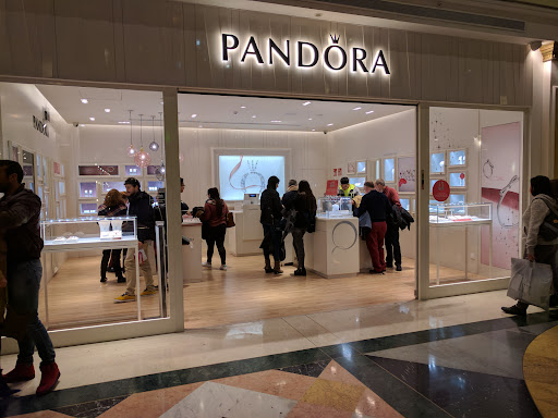 Boutique PANDORA