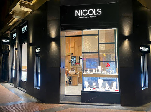 Joyería Nicols - Alianzas de Boda y Anillos de Compromiso.